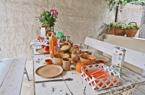Les Angles Villa | Villa Les Cerisiers : 70's decor, parking, Clim