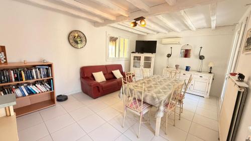 Tarascon Villa | Villa les volets bleus - piscine privée