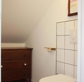 Plantieres Queuleu Apartment | Villa Madeleine - Appartement très ensoleillé proche centre ville