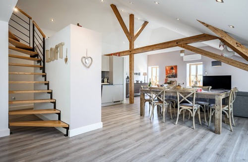 Riquewihr Apartment | Villa Maeva – Loft with Parking, Sauna & Fitness Room