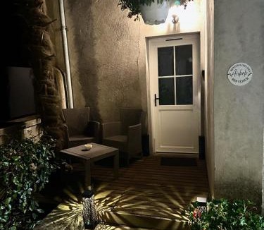 Castelnau-Riviere-Basse Apartment | Villa Marguerite