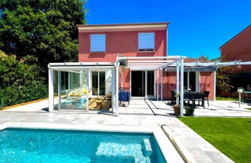 10th Arrondissement Villa | Villa Perdrix