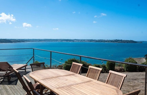 Trelevern Ski Chalet | villa port l´épine · La villa de port l´épine Vue
