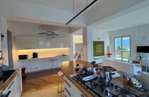 Torbora House | Villa Sofia