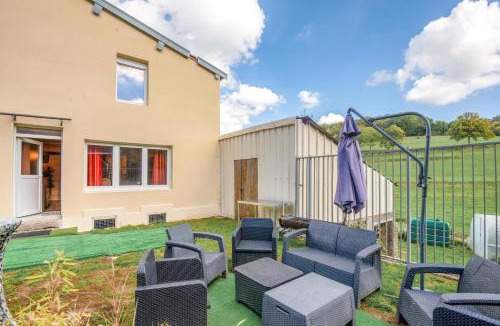 Sapogne-et-Feucheres Villa | Villa spacieuse à Sapogne-et-Feuchères avec piscine privée, 150 m²