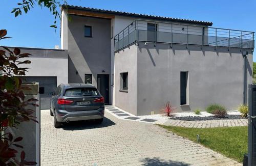 Deyme Villa | Villa spacieuse avec piscine à Deyme - 150 m²