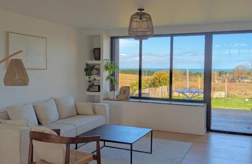 Planguenoual Villa | Villa vue Mer- grand jardin -cuisine d'été- 4 chambres- Vidéo projecteur