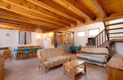 Fontrabiouse House | Village House Le Galbe - 3 Bedrooms with Garden & Garage, Ideal for Family Holidays