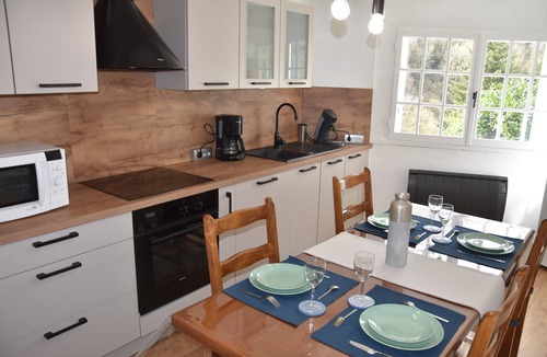 Sainte-Colombe-sur-Guette House | Village house on 3 levels comfortable, good benefits