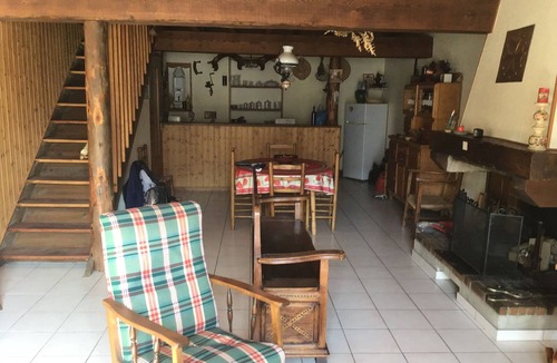 Belcaire House | Village house with balcony located in Camurac 1200 m above sea level.