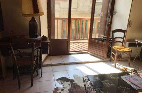 Belcaire House | Village house with balcony located in Camurac 1200 m above sea level.