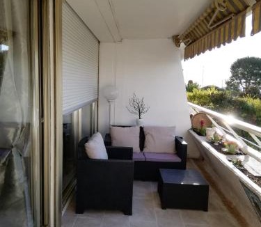 Villeneuve Loubet Beach Apartment | VILLENEUVE LOUBET- MARINA BAIE DES Anges -AU BON VIVRE - 2 pièces- Le Ducal - 60m2 Luxe