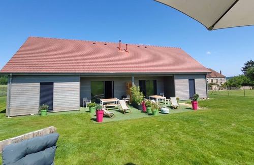 Magnant Cottage | Vrbo Property