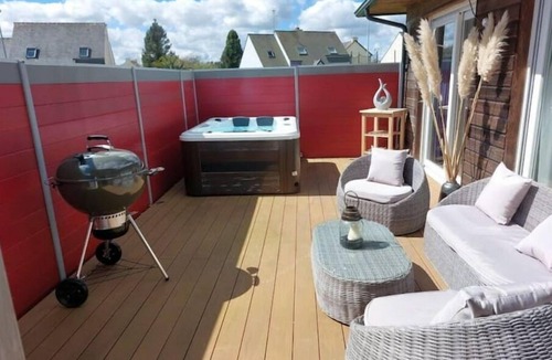 Plouec-du-Trieux Villa | Waterfront villa (pool, spa, sauna)