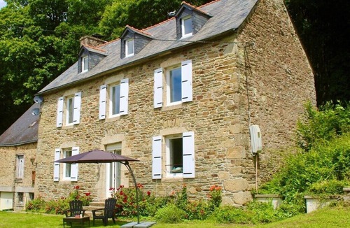 La Prenessaye House | Welcome to Henefer Lodge, a full of character property sleeping up to 10 people.