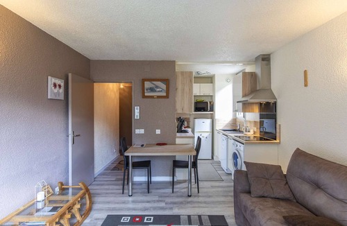 Cauterets Apartment | Well-Equipped Studio for 4 with Parking, Near Ski Lift