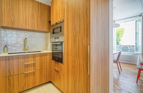 Notre-Dame-des-Champs Apartment | WHERE CONTEMPORARY LIVING MEETS THE SOUL OF HISTORIC SAINT-GERMAIN