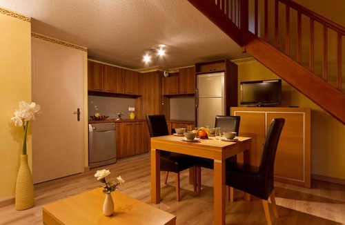 Isola Apartment | Wifi, 200m from resort center, tv, ski locker, 48-53m², Isola 2000