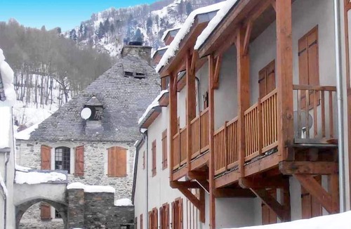 Vignec Apartment | Wifi, Ground floor, swimming pool, terrace, tv, 47m², Saint Lary Soulan