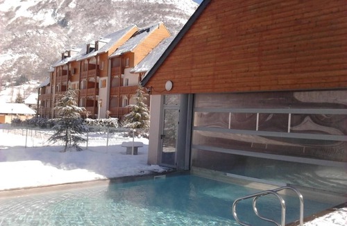 Luz-Saint-Sauveur Apartment | Wifi, view mountain, swimming pool, sauna, hammam, terrace, balcony, parking, tv, ski locker, 38m²