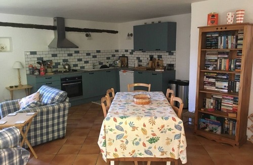 Frayssinet-le-Gelat Cottage | Wisteria 4* - Quiet and relaxing cottage in a courtyard, perfect for families