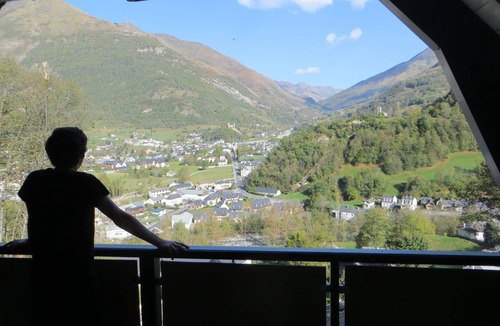 Luz-Saint-Sauveur Apartment | Wohnung 2 Zimmer Bergblick by Interhome