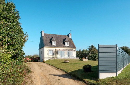 Kermaria-Sulard House | Wonderful private villa for 7 guests with WIFI, TV and pets allowed