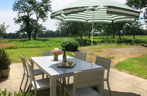 Le Tronchet House | Wonderful private villa for 6 guests with WIFI, TV and terrace