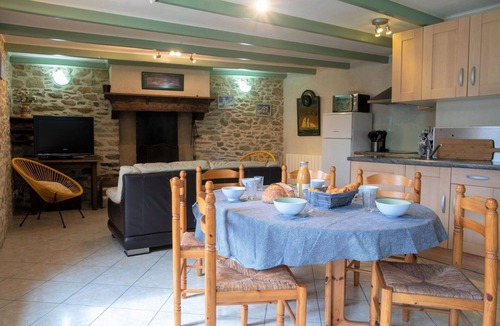 Pleurtuit House | Wonderful private villa for 6 guests with WIFI, TV, terrace and pets allowed