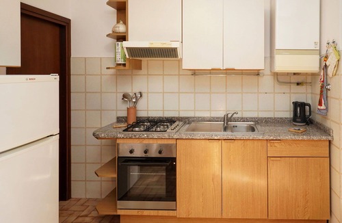 Laveno House | Wonderful villa for 5 guests with WIFI, TV, terrace and pets allowed