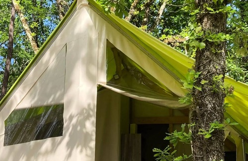 Prayssac House | Wood-Frame Canvas Lodge Tent for 5 People