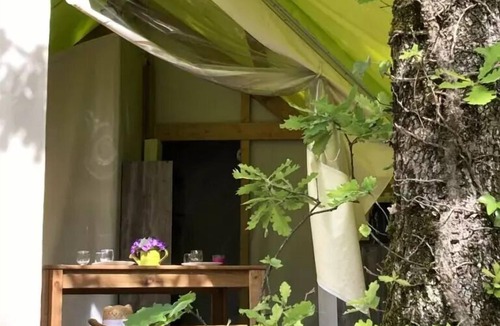 Prayssac House | Wood-Frame Canvas Lodge Tent for 5 People