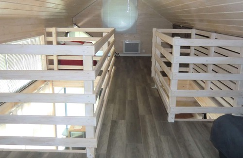 Pont-de-Salars Ski Chalet | Wooden chalet on the lake of Pont de Salars, in Aveyron