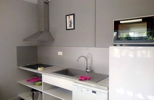 Bar-sur-Aube House | ZEcamping 2 étoiles piscine couverte animaux acceptés locatif TV BBQ