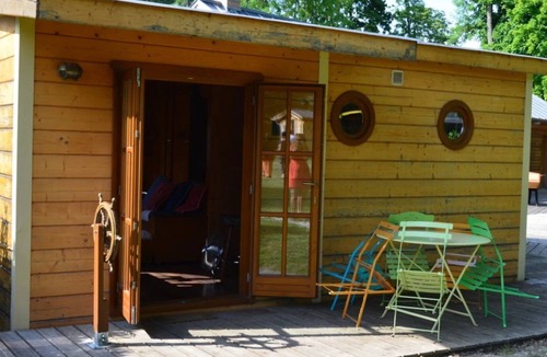 Bar-sur-Aube Ski Chalet | ZEcamping 2 étoiles piscine couverte sauna cabane TV BBQ 24m2 6 pers