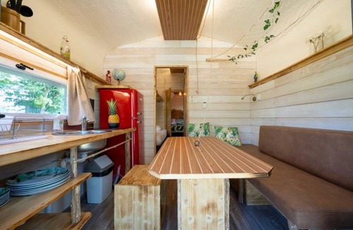 Bar-sur-Aube House | ZEcamping 2 étoiles piscine couverte sauna locatif 19m2 5 pers