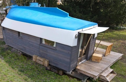 Bar-sur-Aube House | ZEcamping 2 étoiles piscine couverte sauna locatif 19m2 5 pers