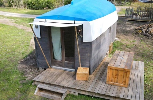 Bar-sur-Aube House | ZEcamping 2 étoiles piscine couverte sauna locatif 19m2 5 pers