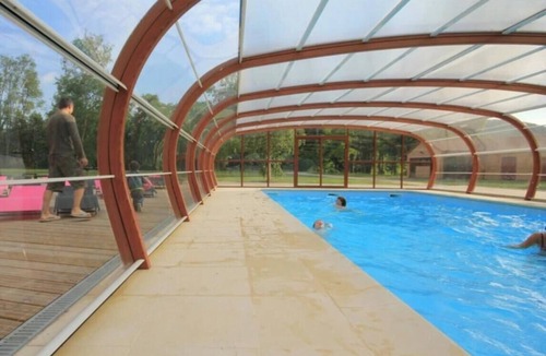 Bar-sur-Aube House | ZEcamping 2 étoiles piscine couverte pet friendly sauna locatif 9m2 3 pers