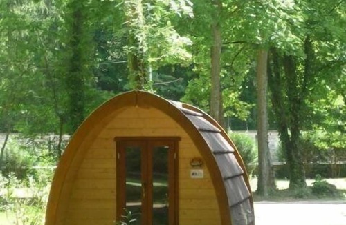 Bar-sur-Aube House | ZEcamping 2 étoiles piscine couverte pet friendly sauna locatif 9m2 3 pers