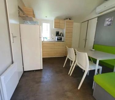 Le Change Other | ZEcamping 3 étoiles piscine chauffée dog friendly locatif BBQ clim