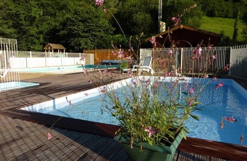 Louvie Juzon House | ZEcamping 3* chiens acceptés hammam piscine chauffée