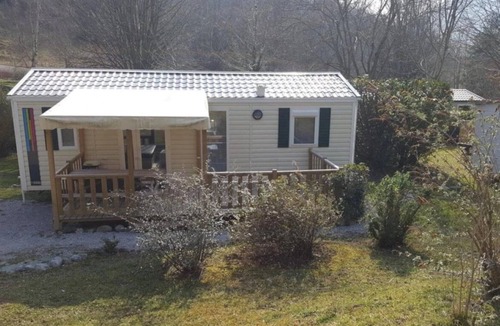 Louvie Juzon House | ZEcamping 3* chiens acceptés hammam piscine chauffée