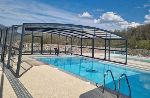 Seix House | ZEcamping 3* espace aquatique chiens acceptés sauna mobil-home TV 18m2
