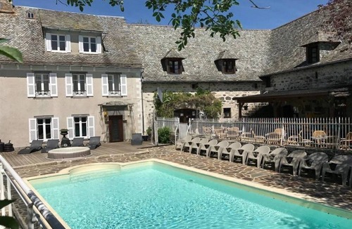 Banes Apartment | ZEcamping 3 étoiles familial piscine pet friendly locatif 18m2 2 pers