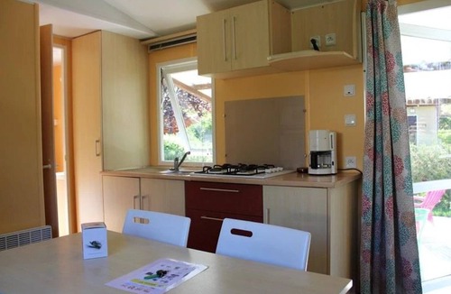 Casties-Labrande House | ZEcamping 3 étoiles piscine club enfant locatif 21m2 4 pers