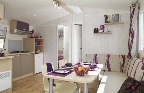 Loudeac House | ZEcamping 3* toboggans cottage TV BBQ 29m2 4 pers