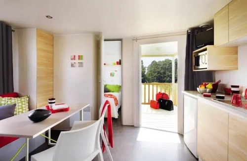 Antonne-et-Trigonant House | ZEcamping 3 étoiles piscine chauffée mobil-home 30m2 4 pers