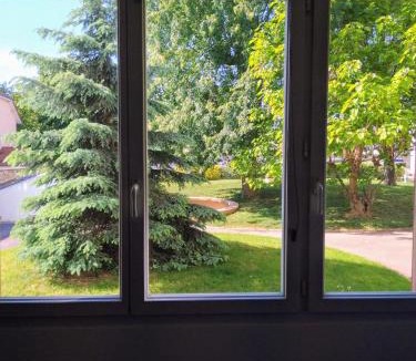 Chalons-en-Champagne Apartment | ZEN T1, 400m centre et lycée Bayen, 1400m gare tout confort