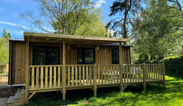 Ô COZY Lodge: 3 Rooms, Sleeps 4 + TV